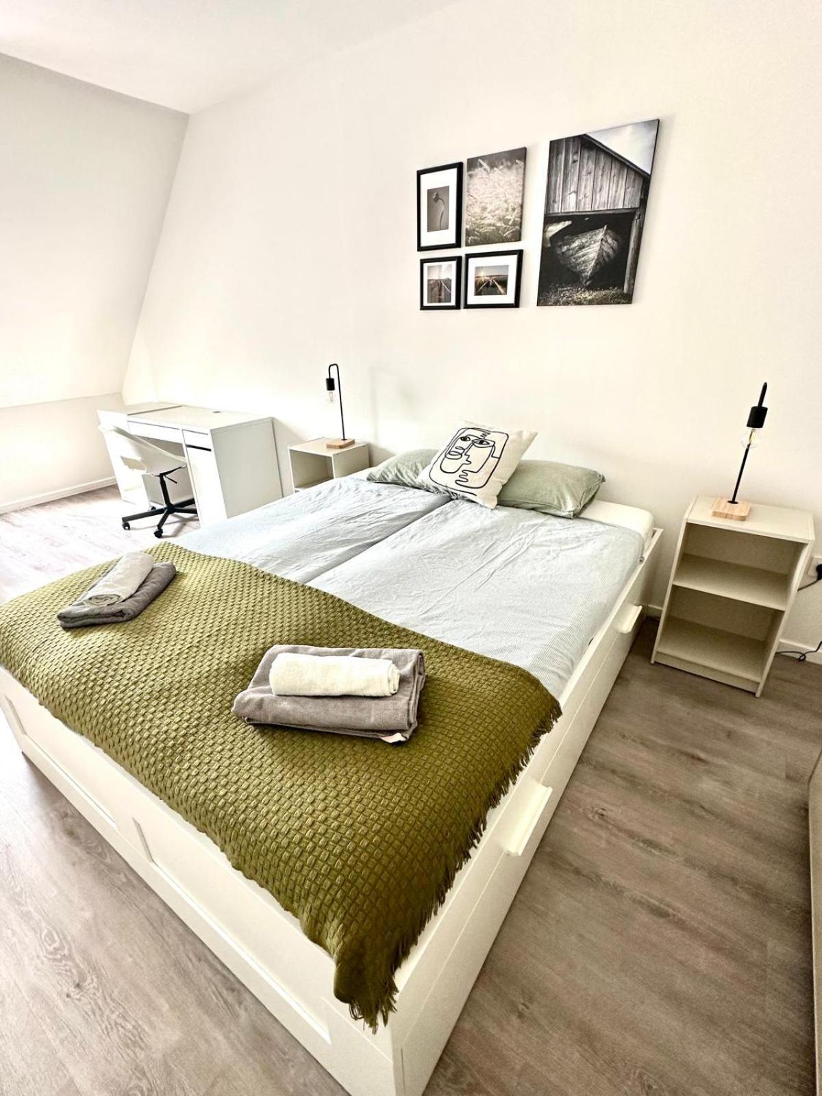 Palace Quarter 2 Peaceful Modern Central Top Floor Apartment 부다페스트 외부 사진