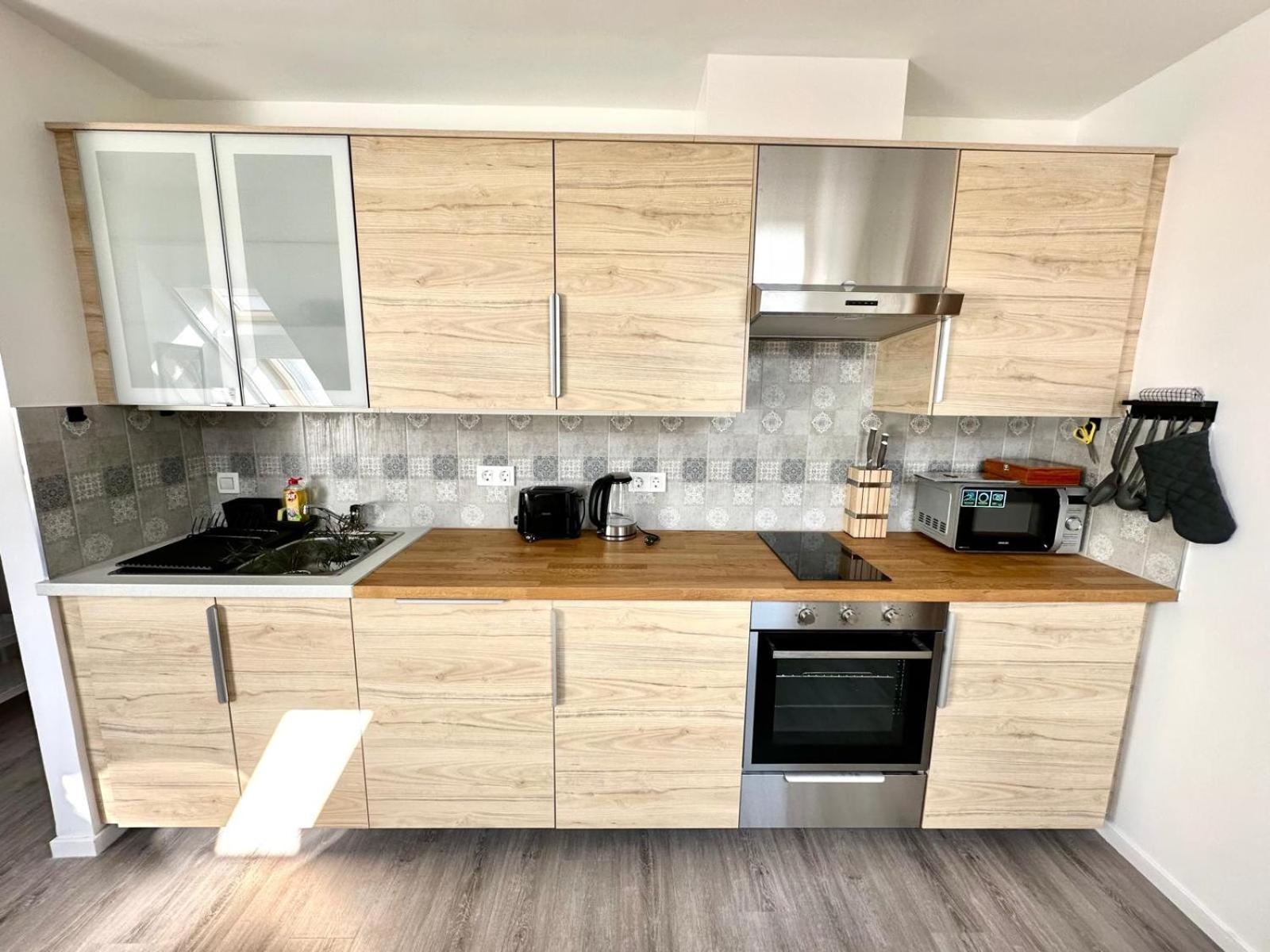 Palace Quarter 2 Peaceful Modern Central Top Floor Apartment 부다페스트 외부 사진